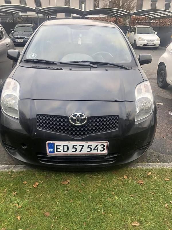 Brugt 2006 Toyota Yaris Hatchback | 12.999 kr. (Fair pris) - Billede 1/4