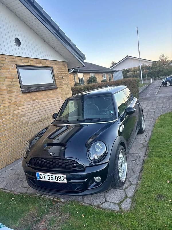Sort Brugt 2011 Mini Cooper S Hatchback | 100.000 kr. (God pris) - Billede 1/4