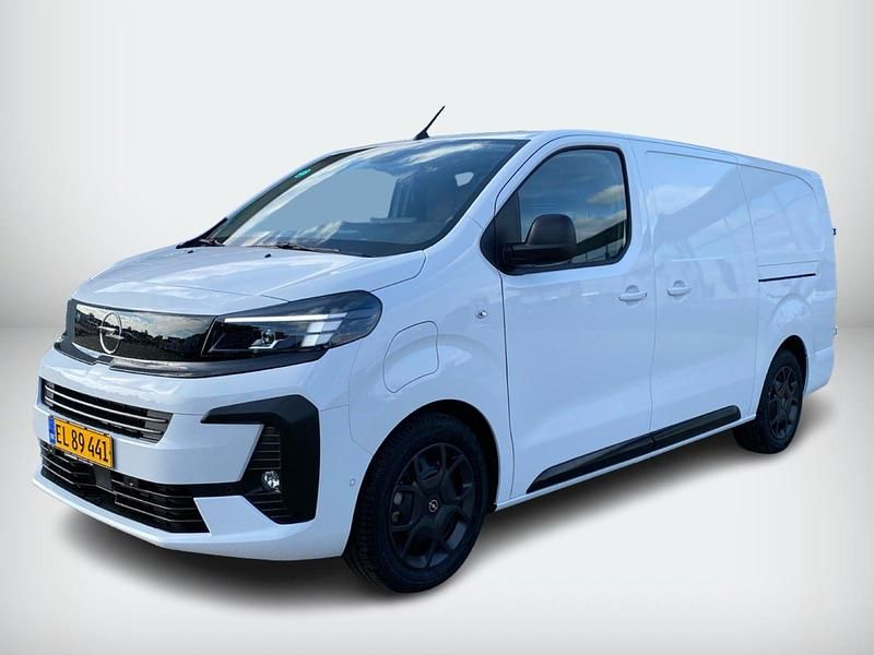 Ny 2025 Opel Vivaro-e Combi Innovation Van | 284.900 kr. - Billede 1/4
