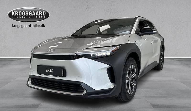 Precious silver Brugt 2025 Toyota bZ4X Executive SUV | 328.900 kr. (Dyr) - Billede 1/1