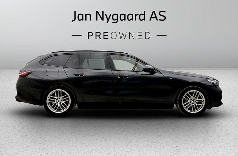 Brugt BMW i5 M Sport 250 kW (340 HK) 2025 Gråmetal Stationcar