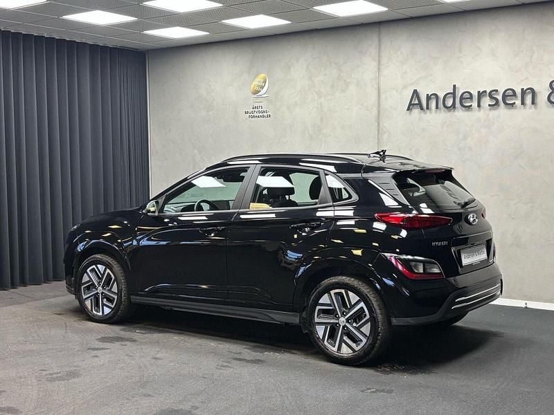 Brugt Hyundai Kona Select 100 kW (136 HK) 2022 Phantomblack/mic SUV