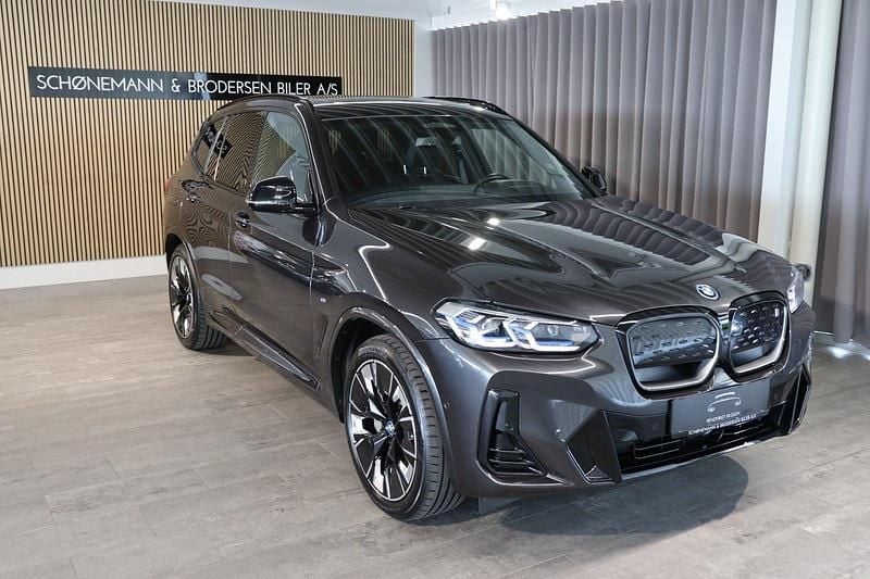 Gråmetal Brugt 2023 BMW iX3 M Sport SUV | 459.900 kr. (Lidt for dyr) - Billede 1/4