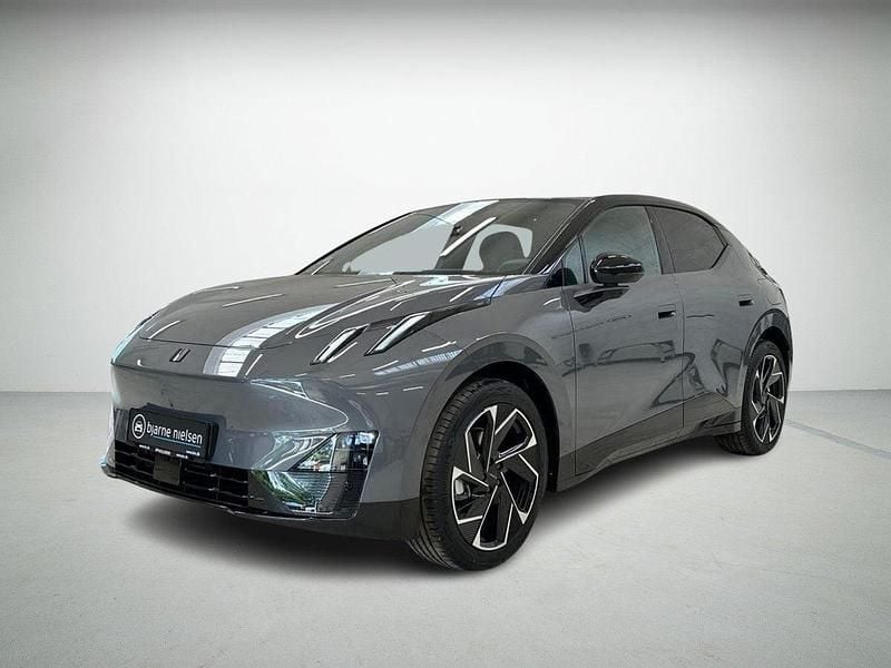 Beige Ny 2025 Lynk & Co 02 | 298.500 kr. - Billede 1/4