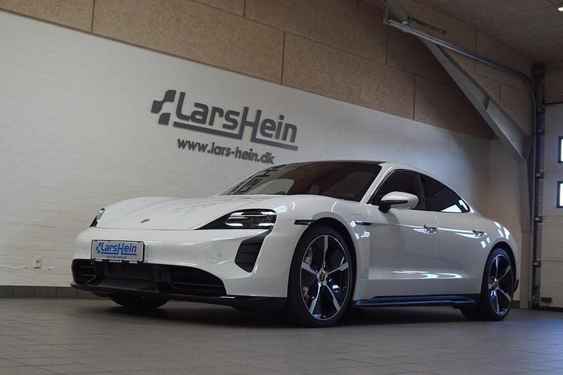 Hvidmetal Brugt 2022 Porsche Taycan Turbo Performance Package Sedan | 919.800 kr. - Billede 1/4