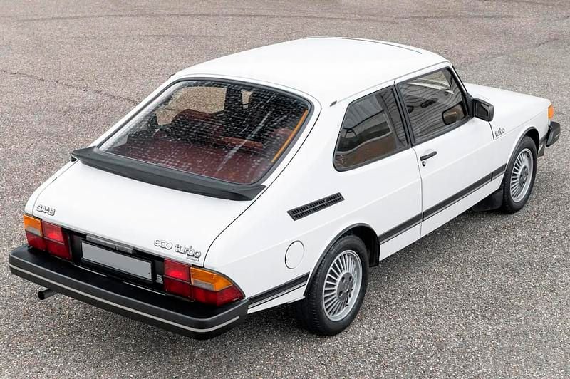 Brugt Saab 900 145 HK (106 kW) 1983 Hvid Hatchback