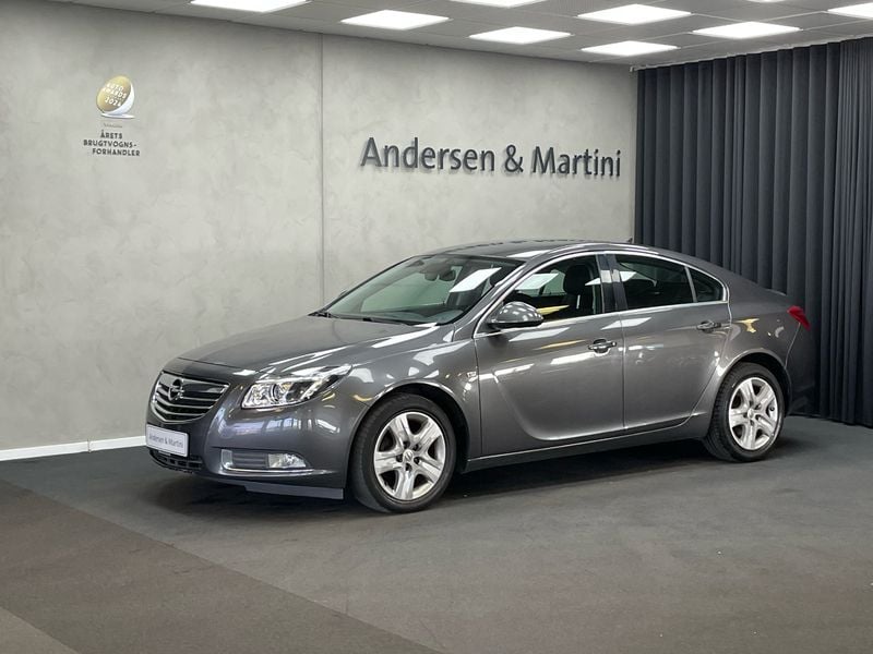 Technical grey, metallic Brugt 2012 Opel Insignia Edition Hatchback | 69.800 kr. (Fair pris) - Billede 1/4