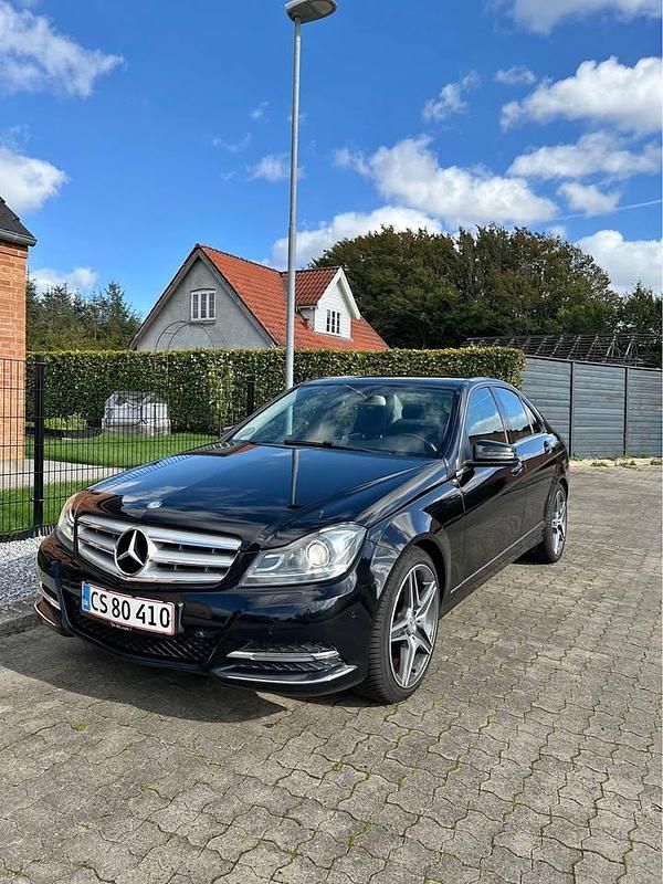 Sort Brugt 2014 Mercedes C180 Avantgarde Sedan | 104.900 kr. (God pris) - Billede 1/4