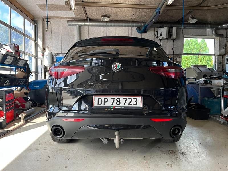 Sort Brugt 2018 Alfa Romeo Stelvio Super SUV | 219.000 kr. - Billede 1/4