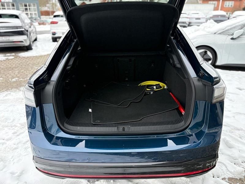 Brugt VW ID.7 Pro 210 kW (286 HK) 2024 Mørkblåmetal Hatchback
