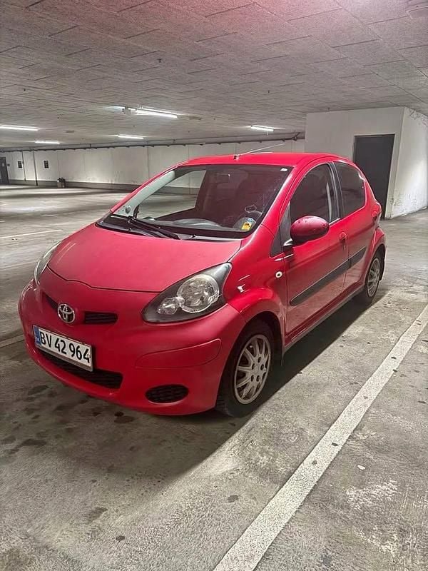 Brugt 2009 Toyota Aygo Plus Hatchback | 29.000 kr. (Fair pris) - Billede 1/3