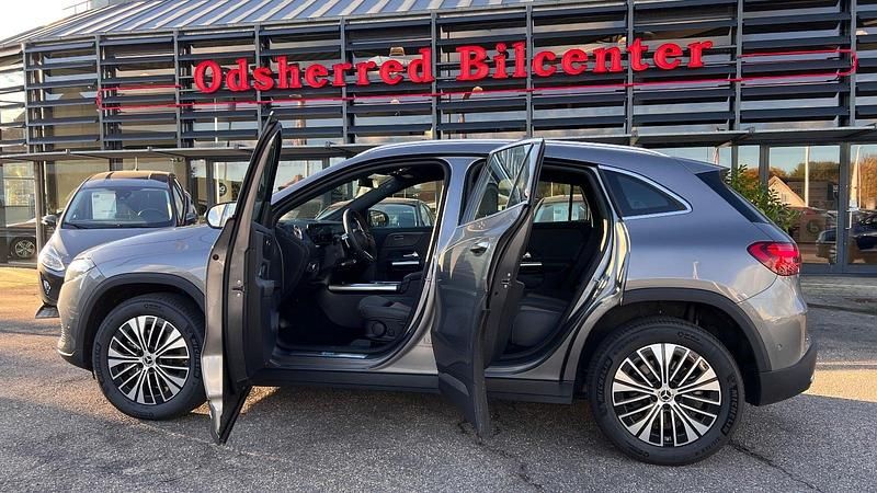 Brugt Mercedes EQA300 Electric Art 167 kW (228 HK) 2024 Koksmetal SUV