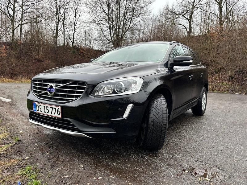 Sort Brugt 2016 Volvo XC60 Momentum SUV | 164.800 kr. (Fair pris) - Billede 1/4