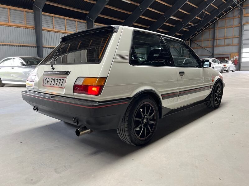 Brugt Toyota Corolla GT 121 HK (88 kW) 1985 Hvid