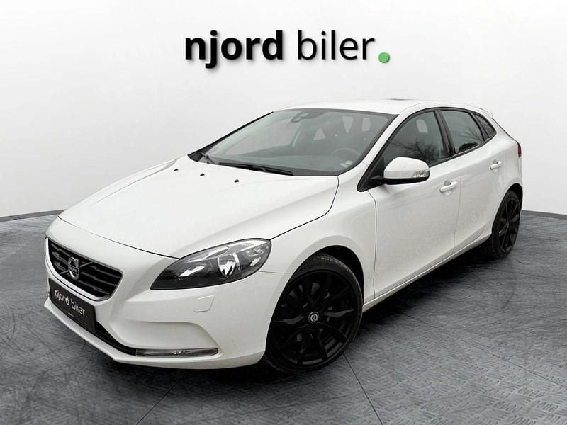 Brugt Volvo V40 Kinetic 150 HK (110 kW) 2013