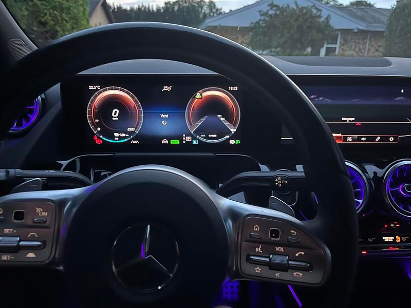 Brugt Mercedes EQA250 AMG line 139 kW (190 HK) 2021 matine gray SUV