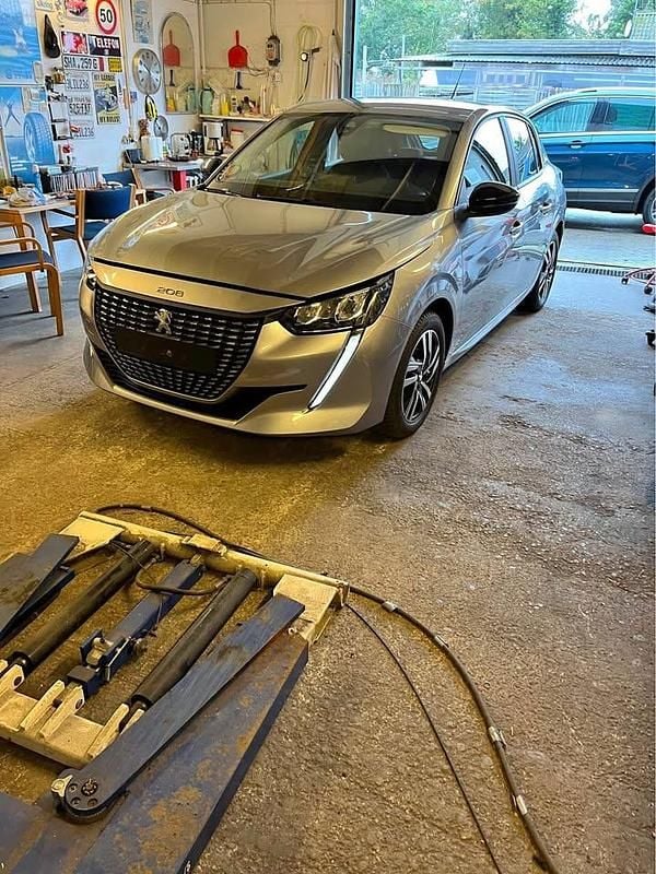 Brugt Peugeot 208 2023 Hatchback