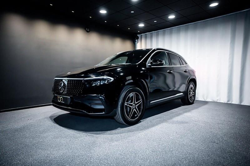 Farve: sort Brugt 2025 Mercedes EQA250+ Premium SUV | 374.900 kr. (Fair pris) - Billede 1/4