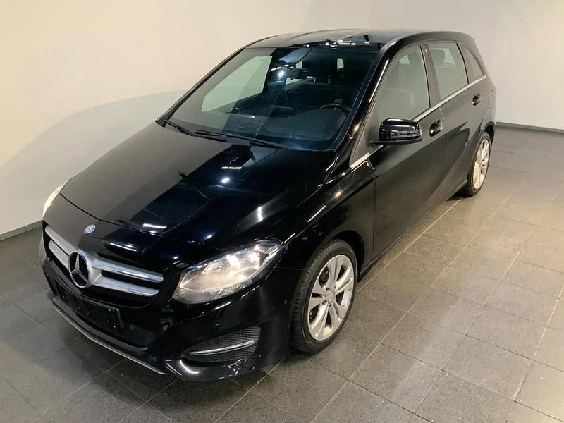 Sort Brugt 2017 Mercedes B180 Urban MPV | 84.900 kr. (Super pris) - Billede 1/4