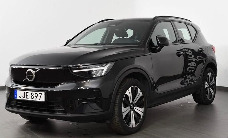 Sortmetal Brugt 2022 Volvo XC40 Core SUV | 234.900 kr. (Fair pris) - Billede 1/3
