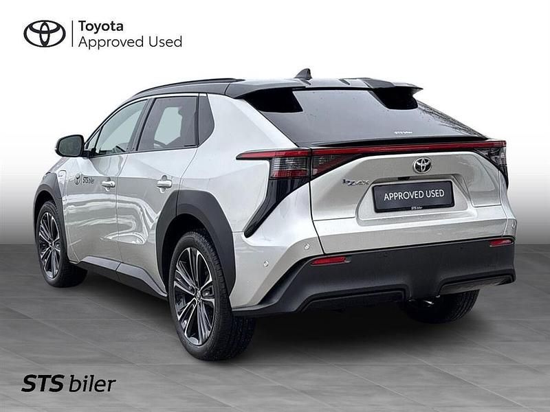 Brugt Toyota bZ4X Executive 150 kW (204 HK) 2025 2mr platinum/astral black SUV