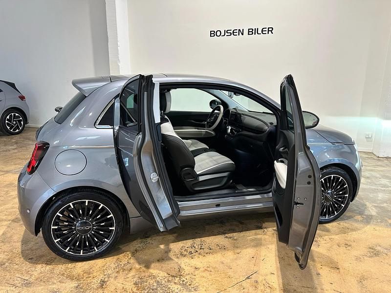 Brugt Fiat 500e La Prima 86 kW (118 HK) 2023 Mineral grey Hatchback