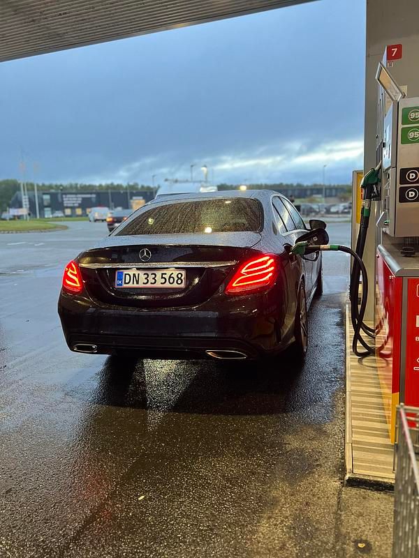 Brugt Mercedes C200 AMG line 184 HK (135 kW) 2014 metal sort Sedan