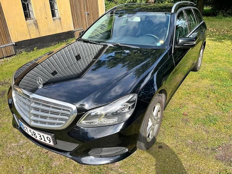 Sort Brugt 2014 Mercedes E200 Stationcar | 94.500 kr. (Fair pris) - Billede 1/4