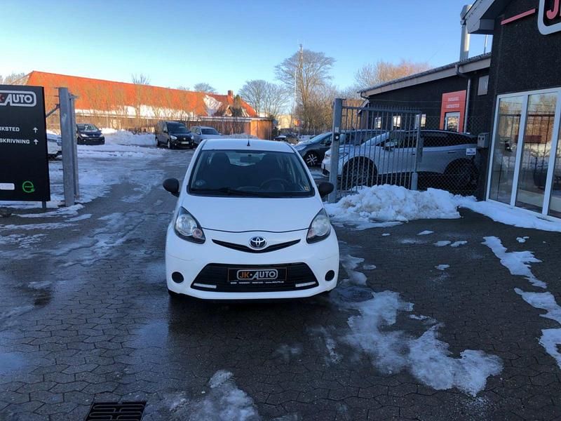 Brugt Toyota Aygo T1 68 HK (50 kW) 2012 Hatchback