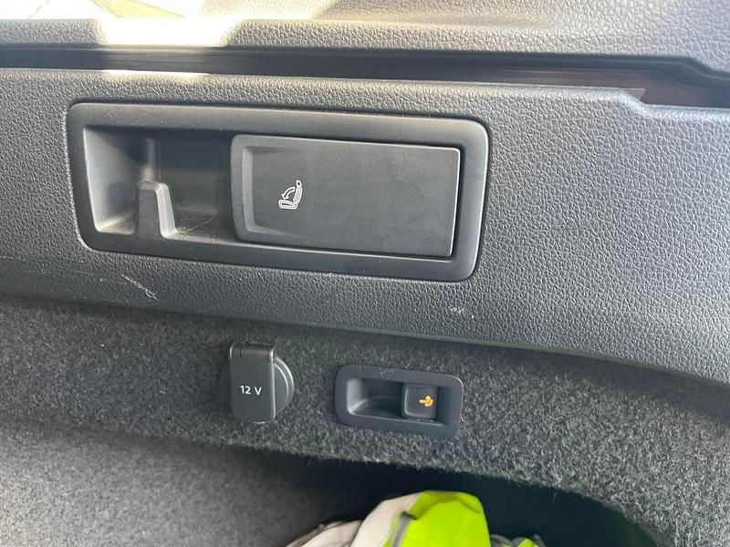 Hvid Brugt 2019 VW Passat Highline Stationcar | 220.900 kr. (Fair pris) - Billede 1/12