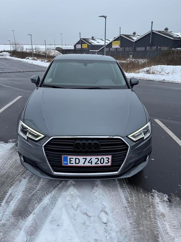 Brugt Audi A3 Sportback Comfort 150 HK (110 kW) 2017 Koks grå Hatchback