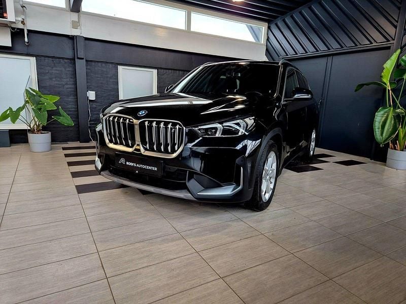 Sortmetal Brugt 2024 BMW iX1 SUV | 399.900 kr. (Lidt for dyr) - Billede 1/4