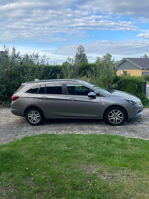 Grå Brugt 2017 Opel Astra Enjoy Stationcar | 72.900 kr. (Fair pris) - Billede 1/5