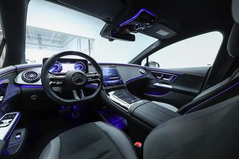 Brugt Mercedes EQE350 AMG line 214 kW (292 HK) 2025 Sølv Sedan