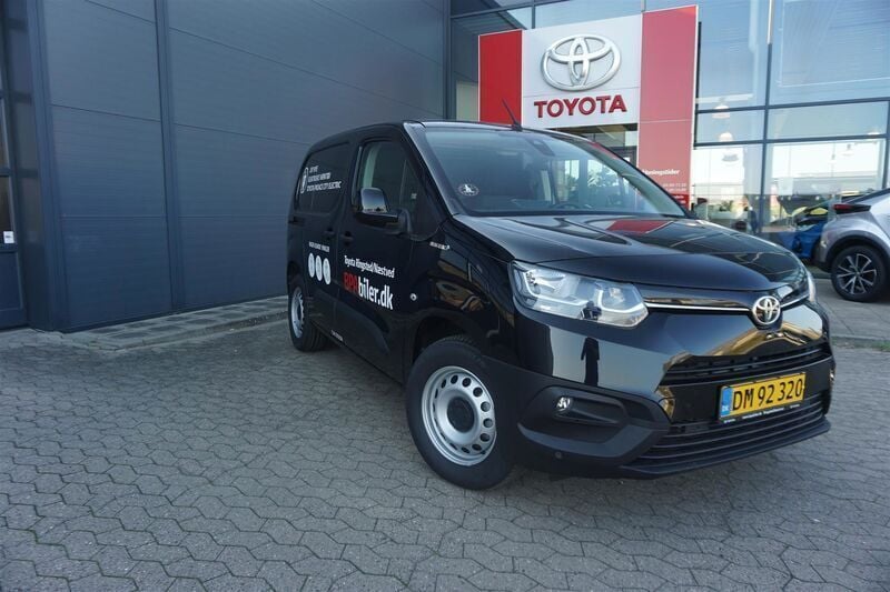 Ktv absolute black Brugt 2022 Toyota Proace City Van | 199.900 kr. - Billede 1/4