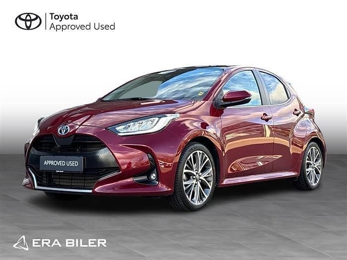 Tokyo red Brugt 2021 Toyota Yaris Hybrid H4 Hatchback | 209.900 kr. (Dyr) - Billede 1/3