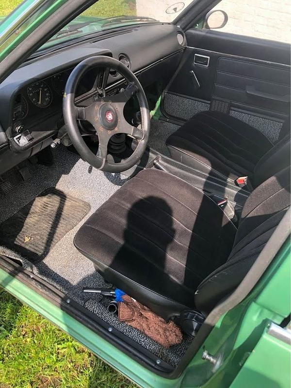 Brugt Vauxhall Cavalier S 1979 Sedan