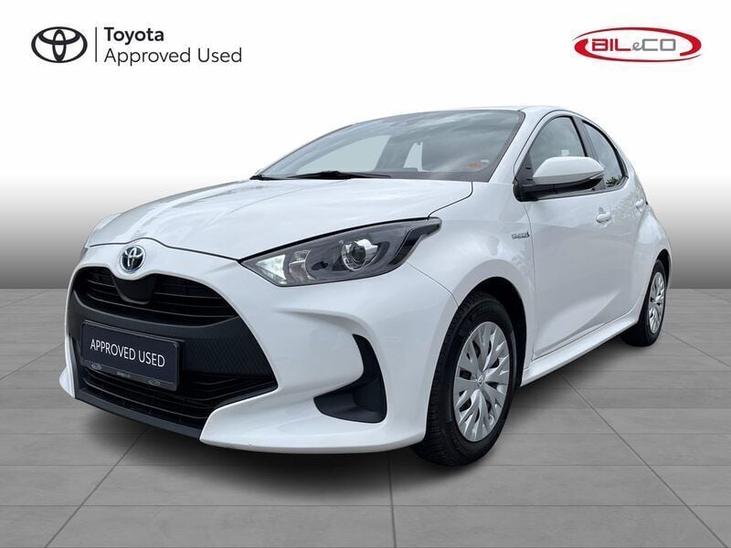 040 pure white Brugt 2021 Toyota Yaris Hybrid H1 Hatchback | 164.900 kr. (God pris) - Billede 1/4