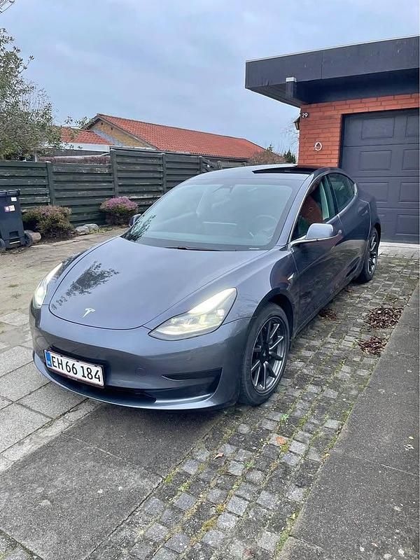 Brugt Tesla Model 3 239 kW (325 HK) 2020 Grå Sedan