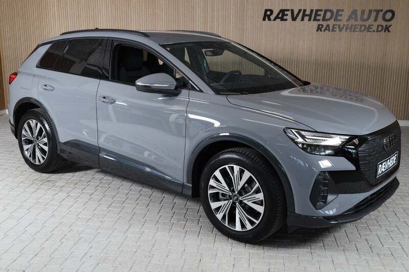 Grå Ny 2025 Audi Q4 e-tron Ambiente SUV | 419.700 kr. (Fair pris) - Billede 1/4
