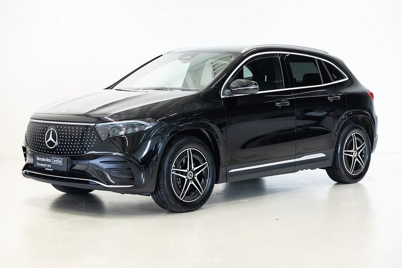 Farve: sort Brugt 2025 Mercedes EQA250+ AMG SUV | 349.900 kr. (Fair pris) - Billede 1/4
