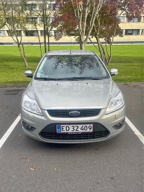 Brugt Ford Focus 101 HK (74 kW) 2010 Hatchback