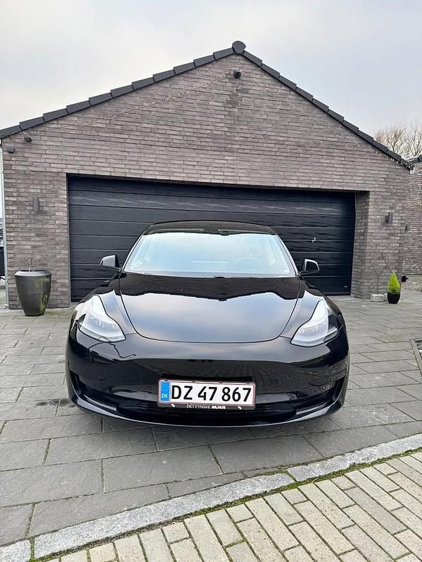 Brugt 2021 Tesla Model 3 Standard Range Sedan | 170.000 kr. (Fair pris) - Billede 1/4
