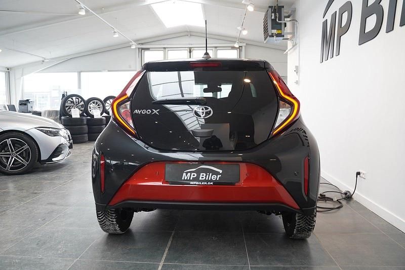 Brugt Toyota Aygo X Pulse 72 HK (52 kW) 2024 Rød SUV