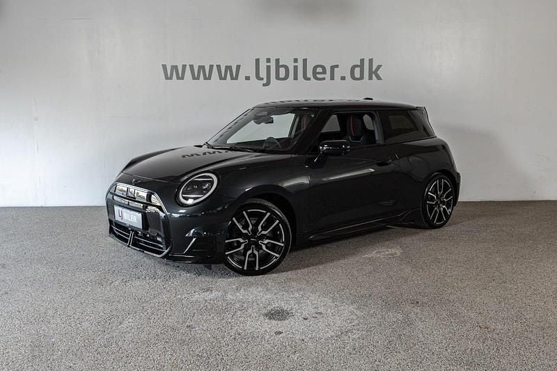 Gråmetal Brugt 2024 Mini Cooper Hatchback | 269.800 kr. - Billede 1/4