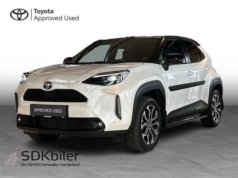 Hvid/sort Brugt 2021 Toyota Yaris Cross Style SUV | 249.900 kr. (Fair pris) - Billede 1/3