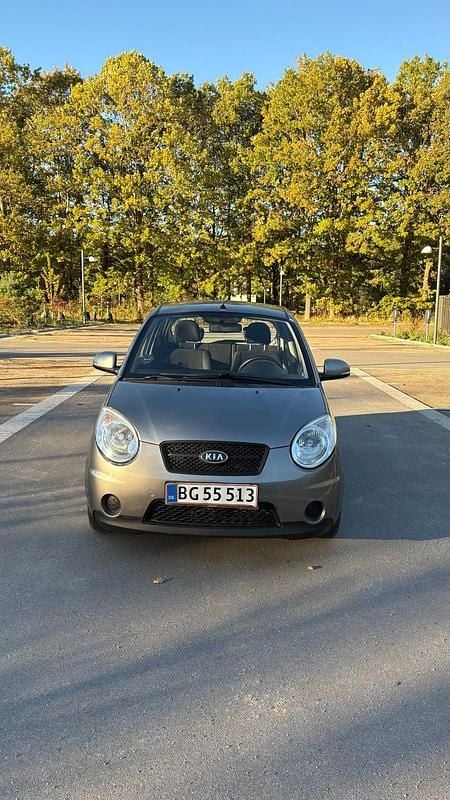 Grå Brugt 2010 Kia Picanto Hatchback | 24.900 kr. (Fair pris) - Billede 1/4