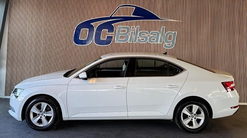 Brugt Skoda Superb Style 120 HK (88 kW) 2019 Hvid Hatchback