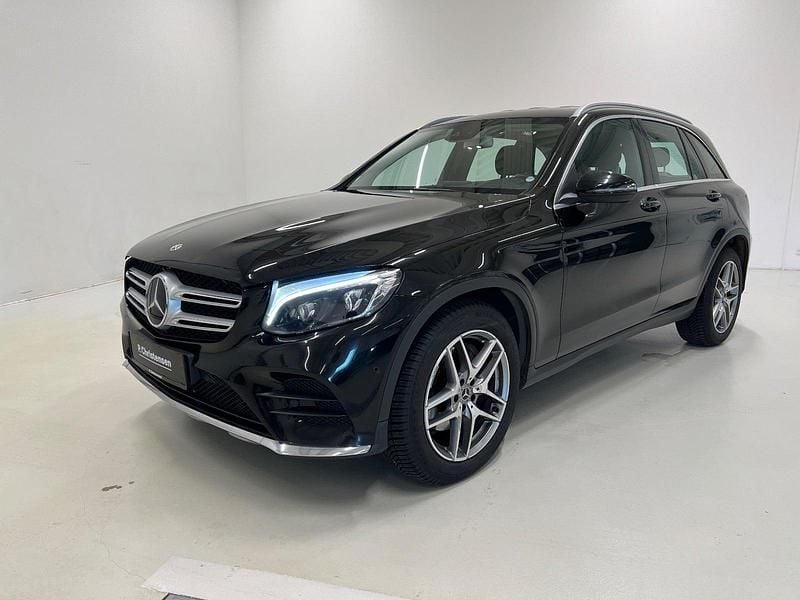 Farve: sort Brugt 2018 Mercedes GLC350 | 289.900 kr. (God pris) - Billede 1/4