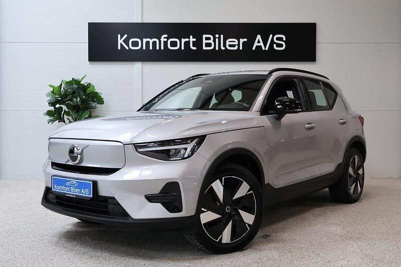 Sølvmetal Brugt 2024 Volvo XC40 Core SUV | 297.900 kr. (Super pris) - Billede 1/4